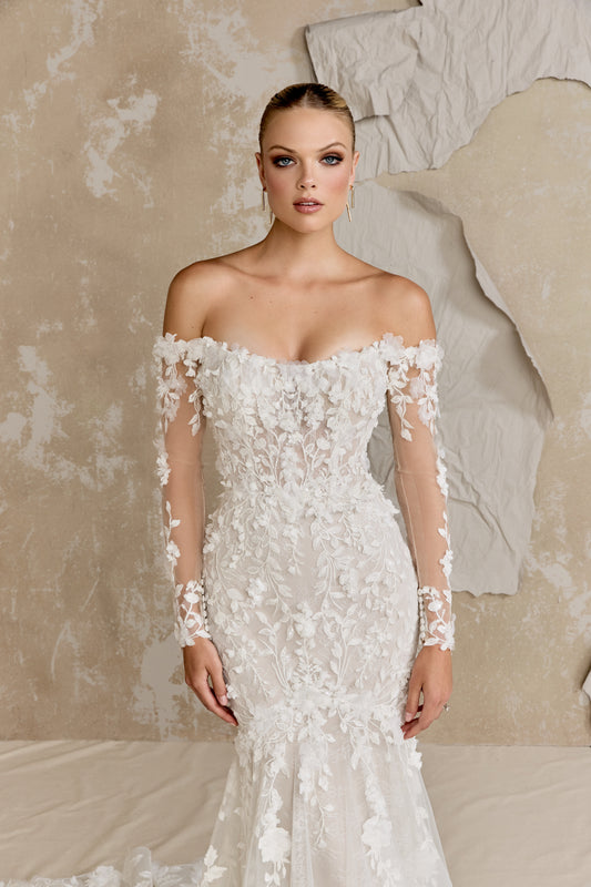 JustinAlexanderSignatureAnnaBridalHughes