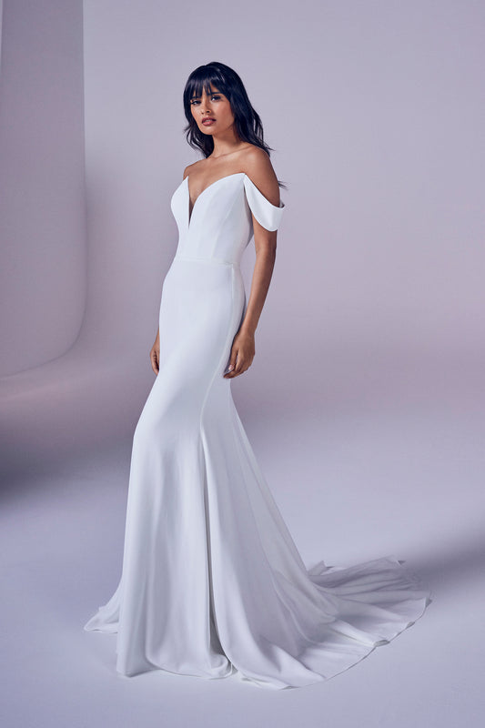 AnnaBridal_SuzanneNeville_Calla_1