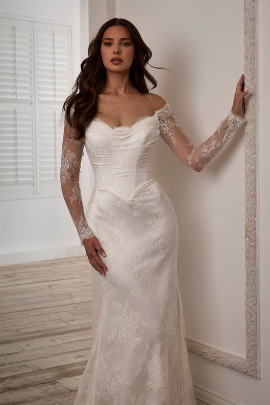 CamomileSuzanneNevilleAnnaBridal-Hampshire-Bridal-Boutique