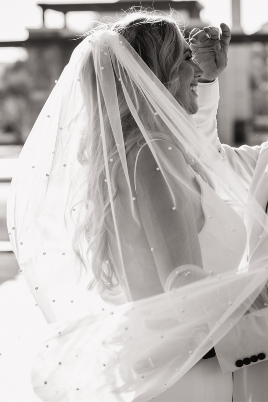 All Over Modern Pearl Veil