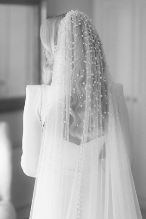 Cascading Pearl Veil