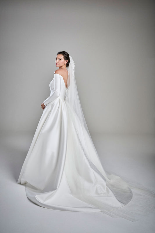 Charlotte_Suzanne_Neville_Anna_Bridal1