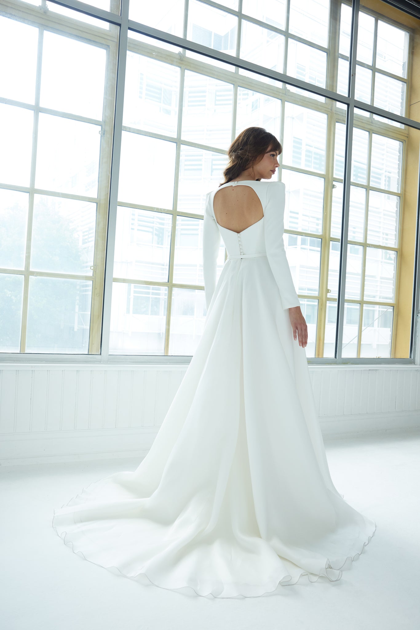 Conrad_Suzanne_Neville_Anna_Bridal2