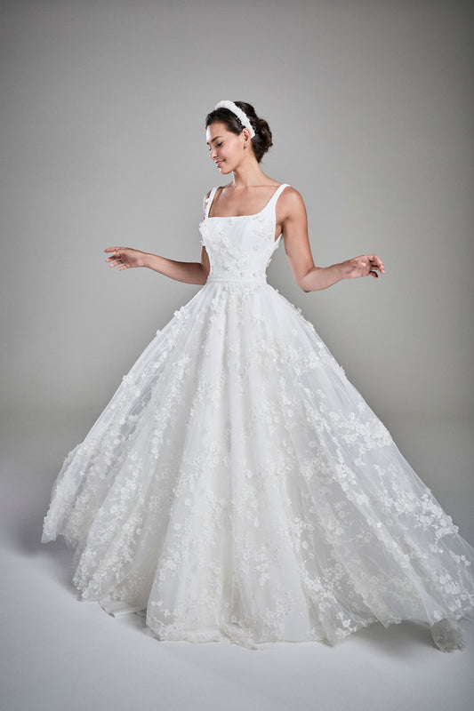 GigiOverskirt_Suzanne_Neville_Anna_Bridal