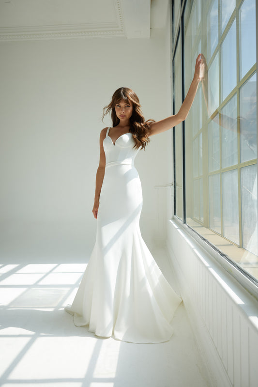 Montage_Suzanne_Neville_Anna_Bridal